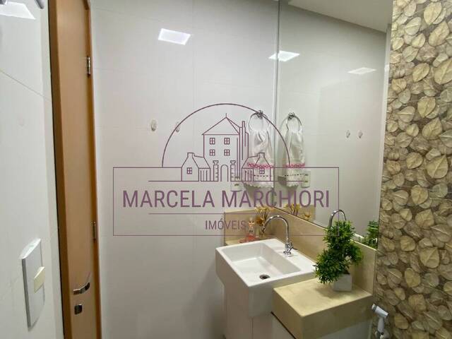 #818 - Apartamento para Venda em Vila Velha - ES