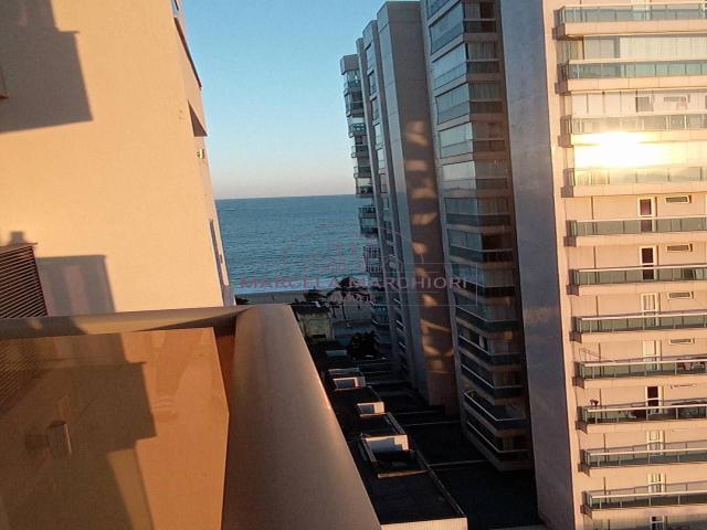 #1400 - Apartamento para Venda em Vila Velha - ES