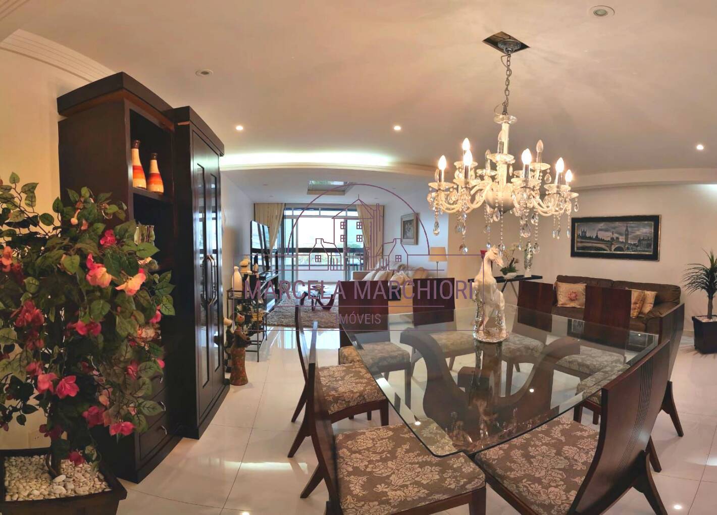Apartamento 4 quartos com dependência na Praia da Costa