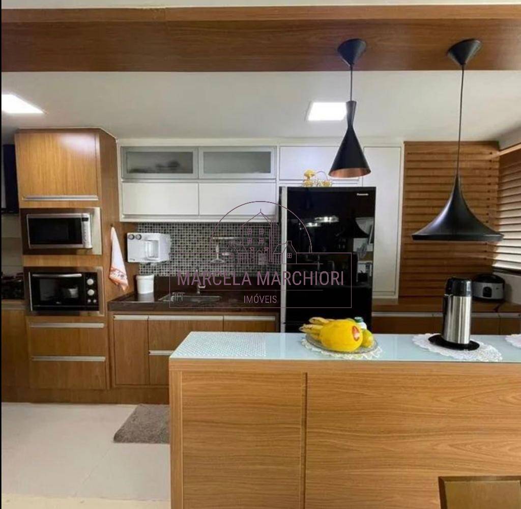 Cobertura duplex 2 quartos com vista para o mar em Itapuã
