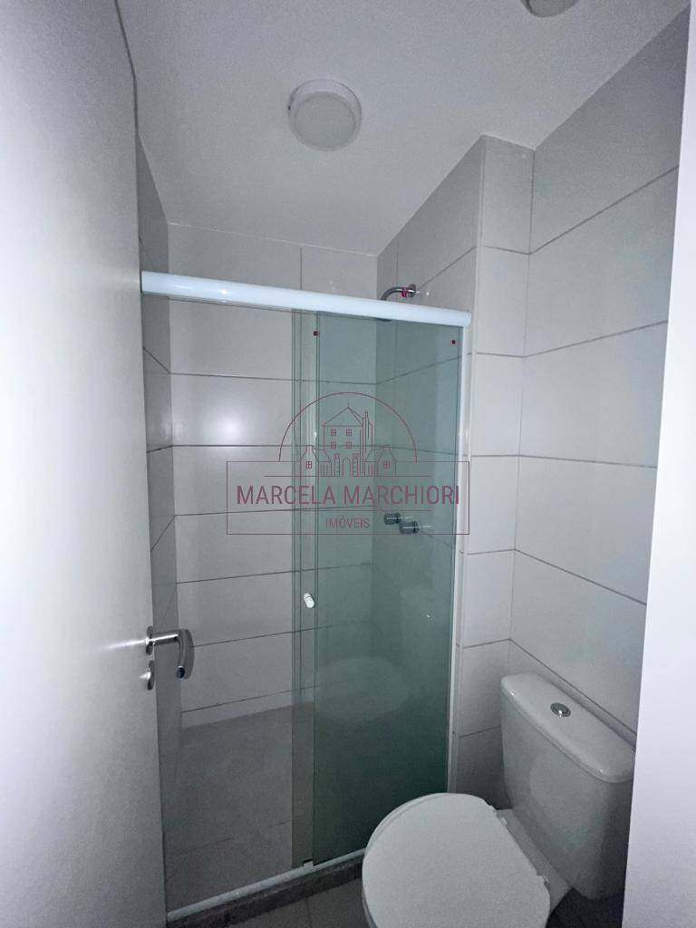 Apartamento quarto e sala, varanda grande , vista pro mar, sol da manhã