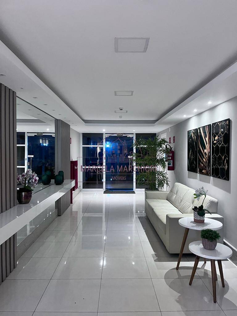 Apartamento quarto e sala, varanda grande , vista pro mar, sol da manhã
