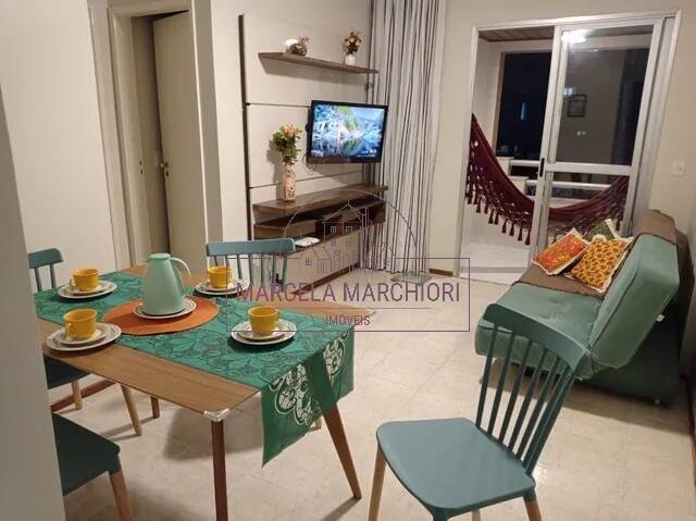 Apartamento 2 quartos, na quadra da praia da costa