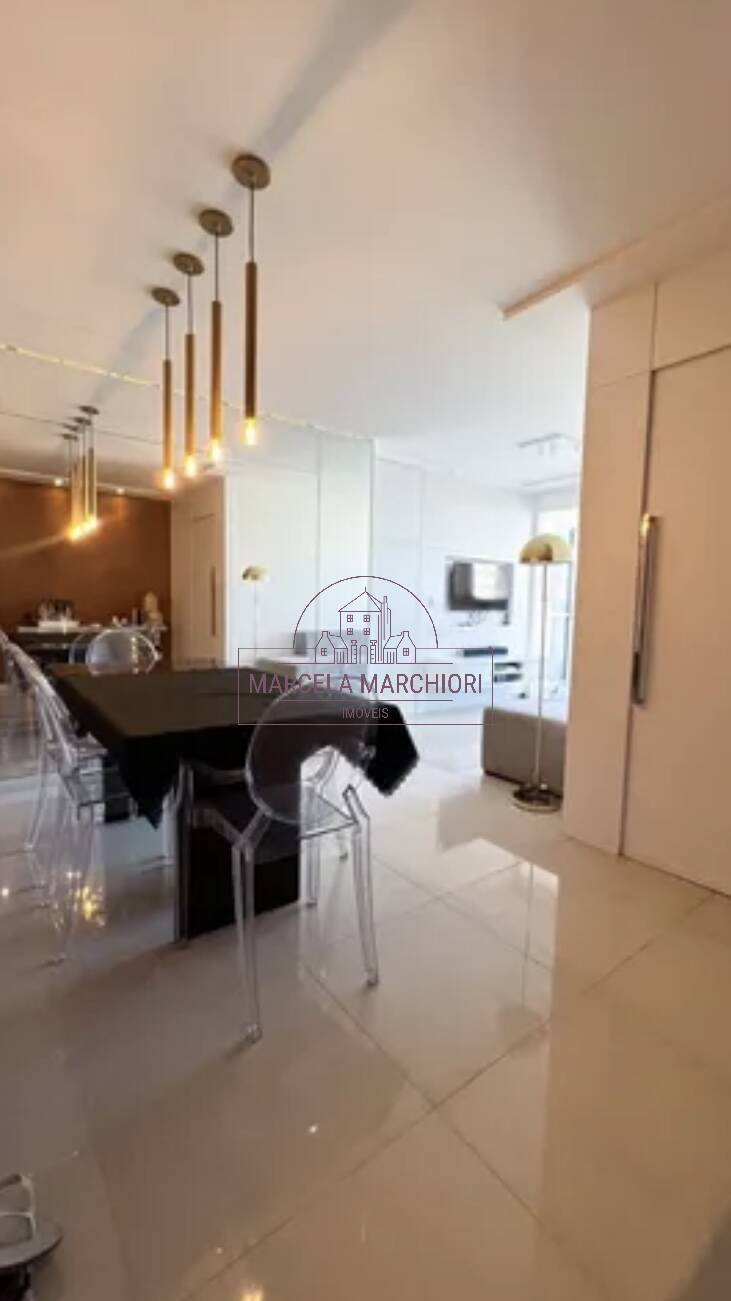 VENDO EXCELENTE APARTAMENTO TODO MONTADO NA PRAIA DA COSTA.