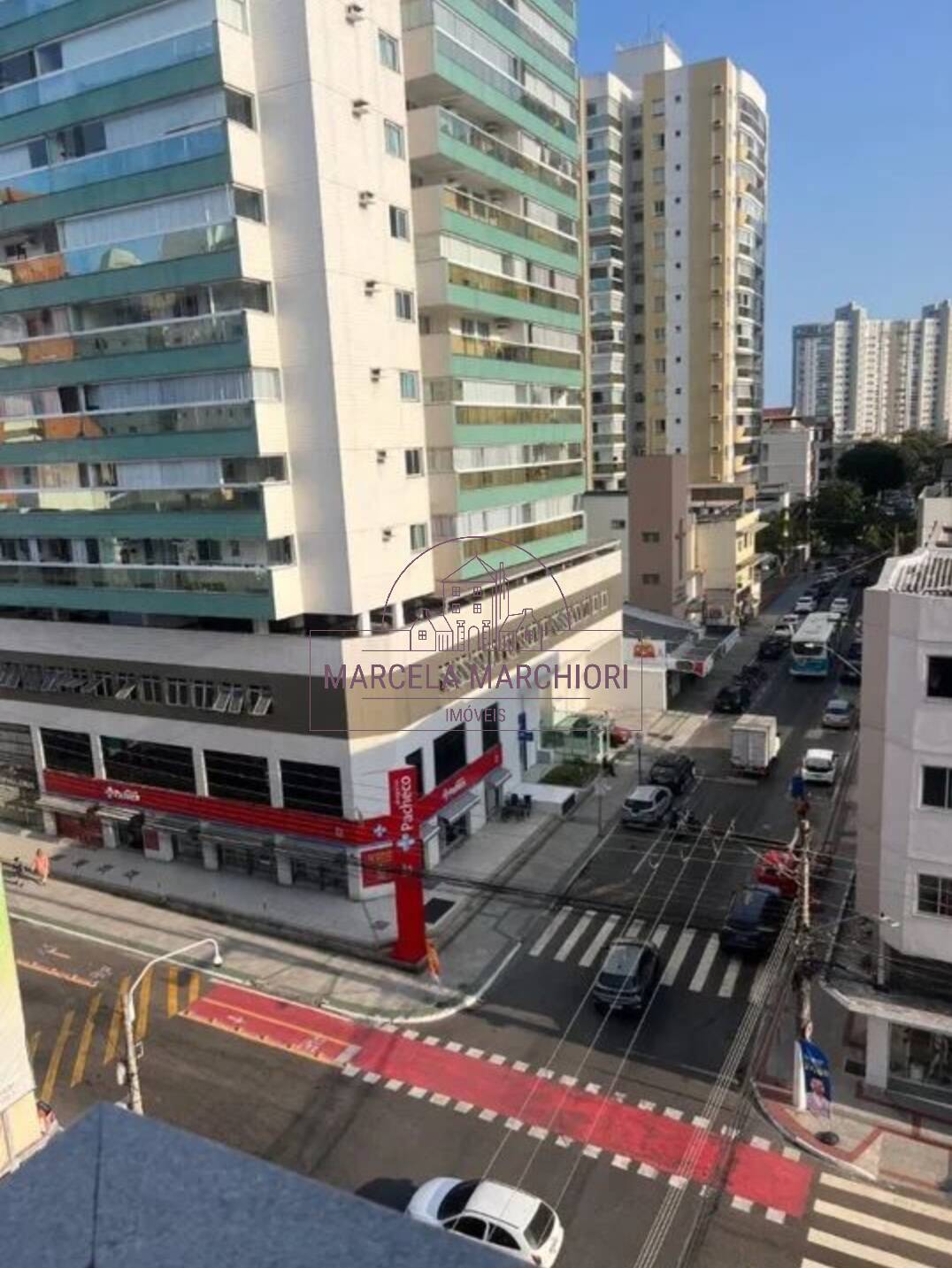Apartamento 2 quartos, suíte, sol da manhã, armários, ALUGADO