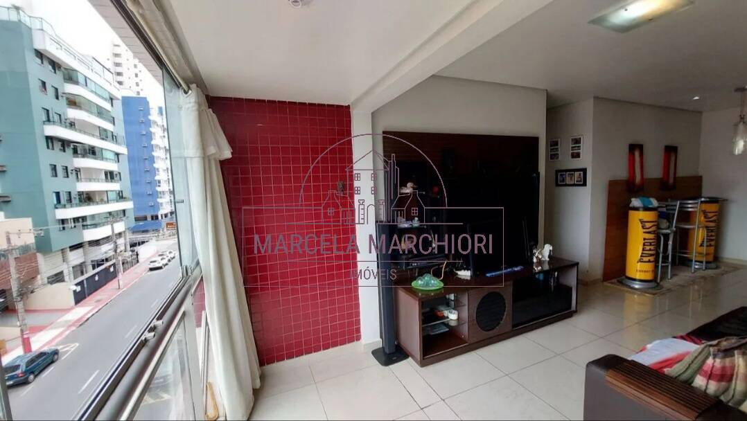 Apartamento 2 quartos, 2 banheiros, sol da manhã, armários, Praia da Costa