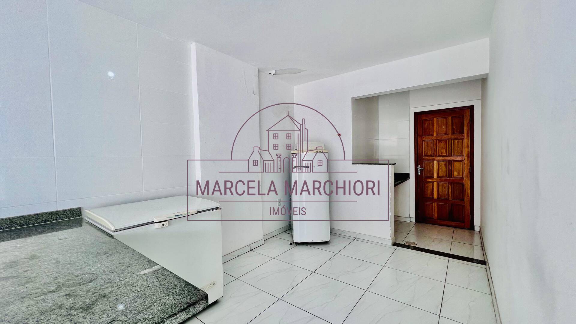 2 quartos mais quarto de serviço com banheiro extra, vista p/mar