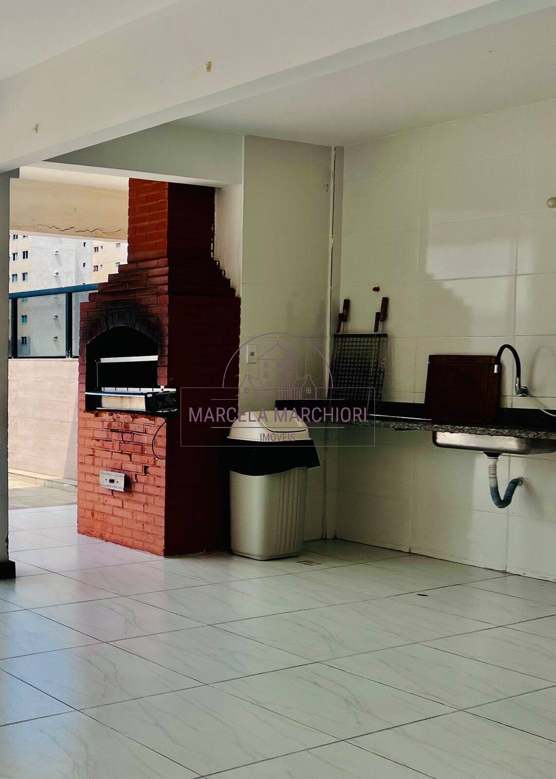 2 quartos mais quarto de serviço com banheiro extra, vista p/mar