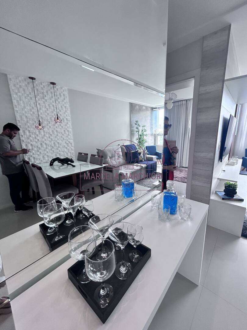 Apartamento 2 quartos a venda em Itaparica todo reformado porteira fechada.