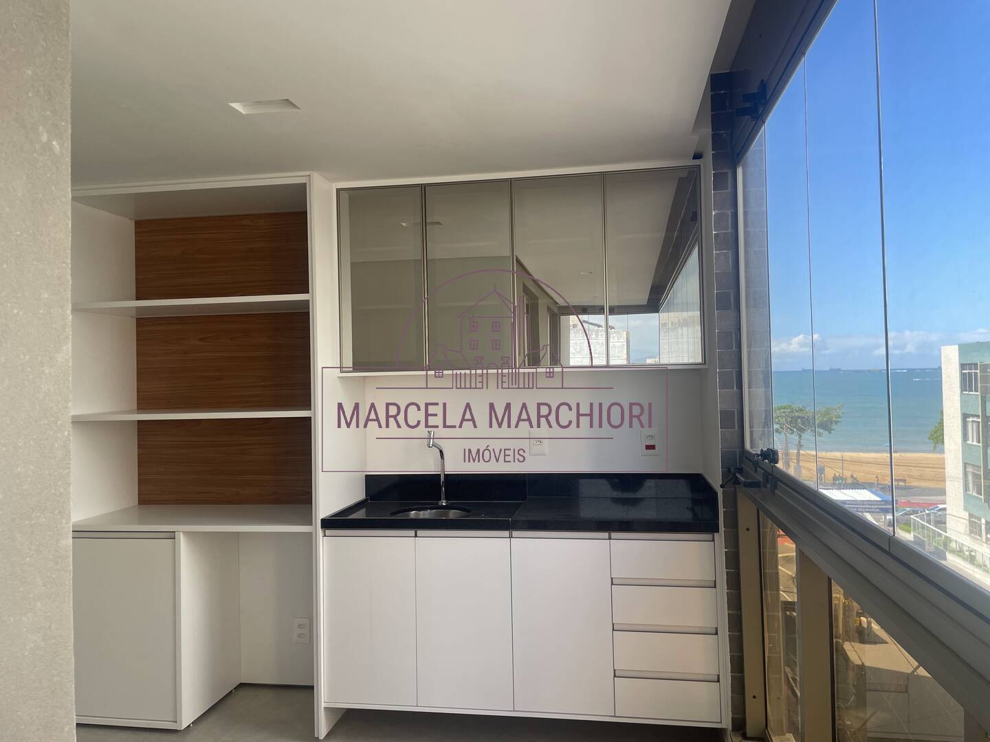 Excelente 4 quartos de frente com vista pro mar da Praia da Costa